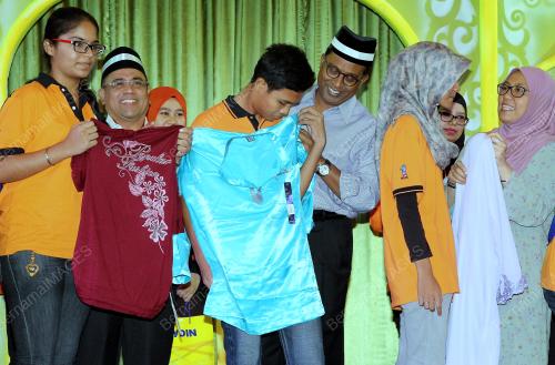 PK09_20072014_ANAK_ANGKAT