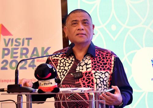 DATUK SERI SAARANI MOHAMAD