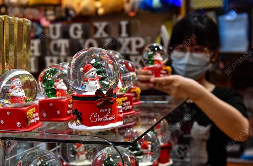 TINJAUAN PERSIAPAN SAMBUTAN KRISMAS