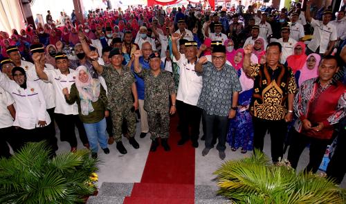 DATUK SERI SAARANI MOHAMAD