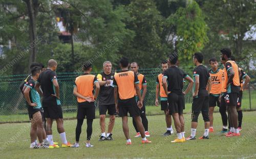 PK09_22022017_BOLA_PERAK
