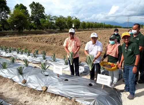 LAWATAN KERJA MENTERI KE PERAK AGROTOURISM RESORT