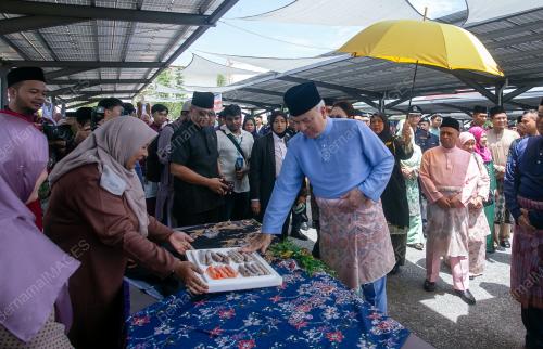SULTAN PERAK SULTAN NAZRIN SHAH