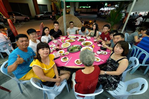 MAKAN BESAR SEMPENA TAHUN BARU CINA