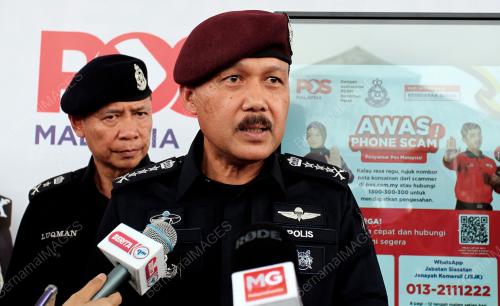 DATUK SERI MOHD YUSRI HASSAN BASRI 