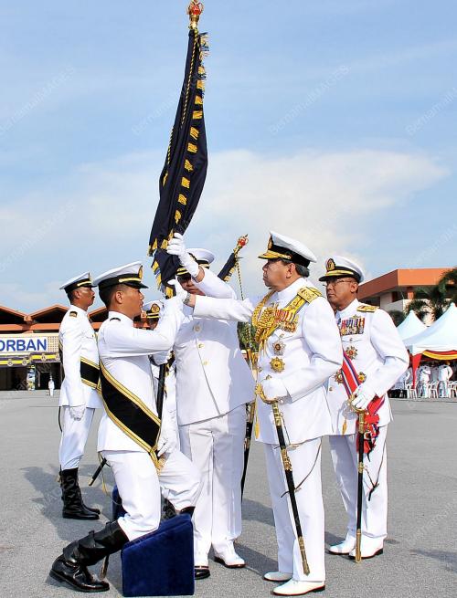 PK09_27042014_NAVY