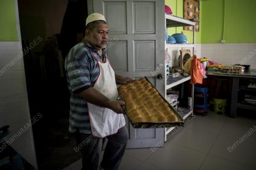 KILANG ROTI MOKHTAR