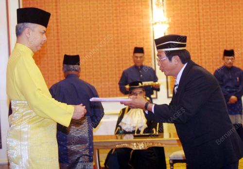 RAJA DR NAZRIN SHAH