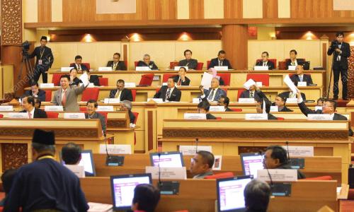 SIDANG DUN PERAK