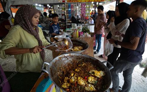 TINJAUAN BAZAR RAMADHAN