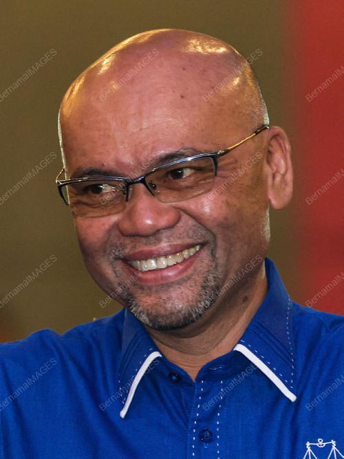 AZIZUL RAHIM ABD RAHMAN