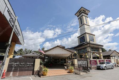 IDRIS SUDIN