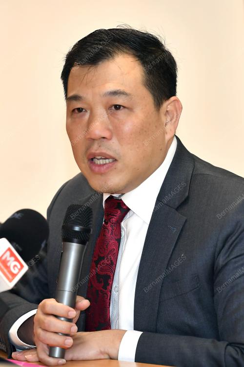 LOH SZE YEE