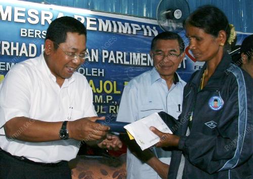 TAJOL ROSLI GHAZALI