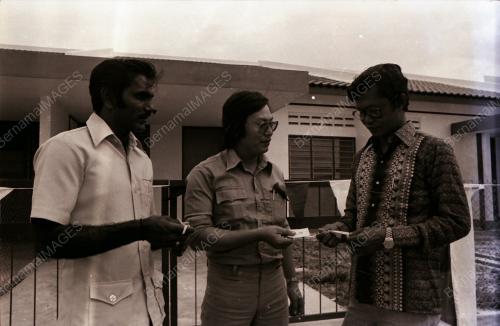 KUNCI RUMAH TERES