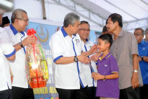 PK10_06022016_ZAHID_HAMIDI