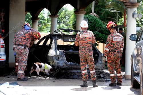 KERETA DIBAKAR