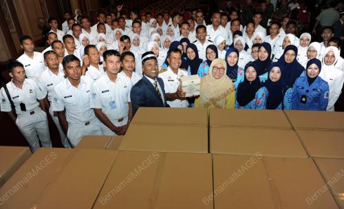 PK10_09072014_KUIH_RAYA