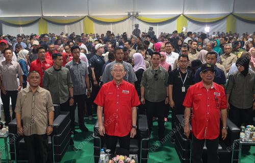 DATUK SERI FADILLAH YUSOF 