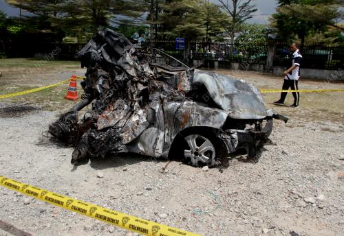 KERETA_TERBAKAR
