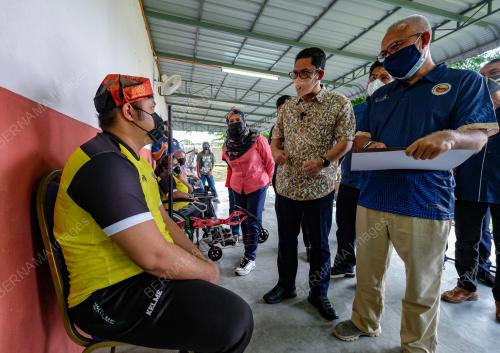 DATUK SERI AHMAD FAIZAL AZUMU