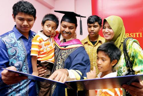 ISTIADAT KONVOKESYEN UPSI