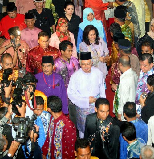 MOHD NAJIB TUN ABDUL RAZAK