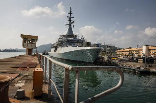 KAPAL LCS
