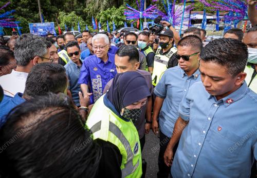 DATUK SERI ISMAIL SABRI YAAKOB
