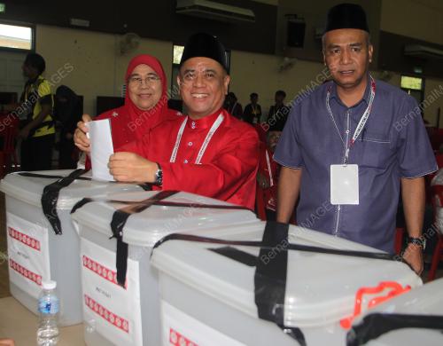 DATUK SERI SAARANI MOHAMAD
