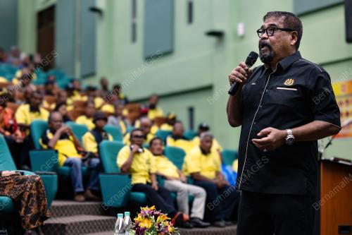 DATUK RAMLI MOHD NOOR