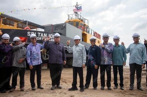DATUK SERI AHMAD MASLAN
