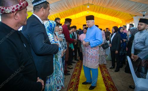 SULTAN PERAK SULTAN NAZRIN SHAH