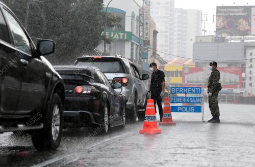 TINJAUAN COVID 19