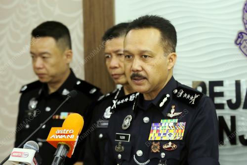 DATUK SERI MOHD YUSRI HASSAN BASRI