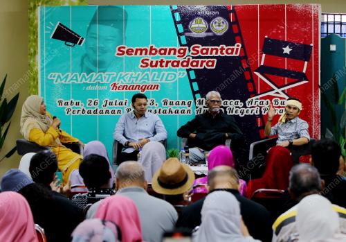 SEMBANG SANTAI SUTRADARA MAMAT KHALID