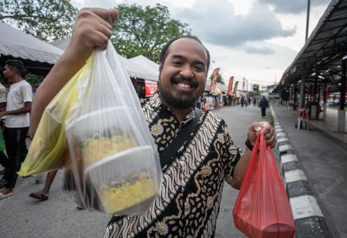 ZAIRE AZRI ZOHER