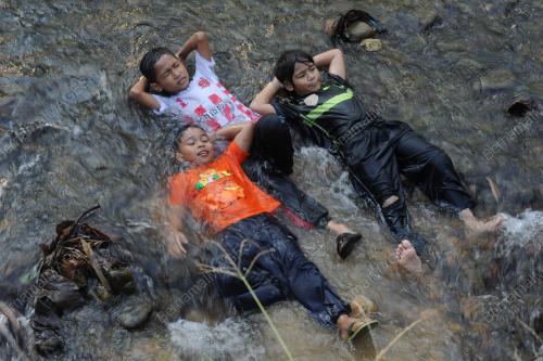 PK10_27032016_CUACA_PANAS