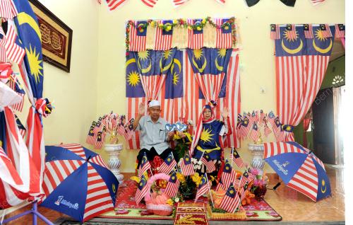 PK10_27082015_BENDERA