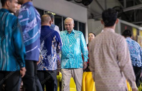 SULTAN PERAK SULTAN NAZRIN SHAH