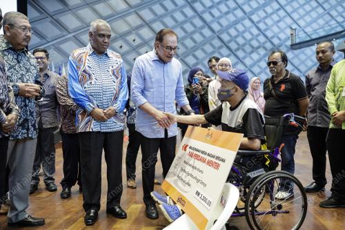 DATUK SERI ANWAR IBRAHIM