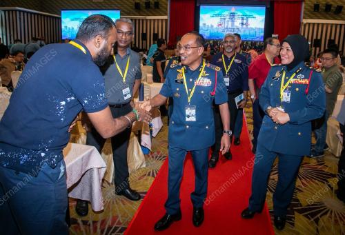 DATUK IR TS AHMAD IZRAM OSMAN