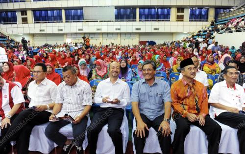 PK11_04102013_UMNO