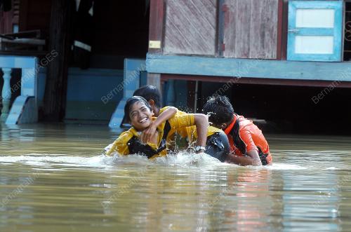 PK11_05012015_BANJIR