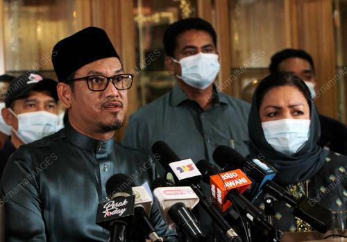 DATUK SERI AHMAD FAIZAL AZUMU