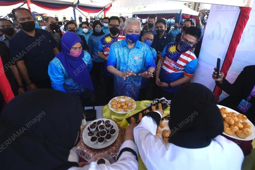 DATUK SERI ISMAIL SABRI YAAKOB