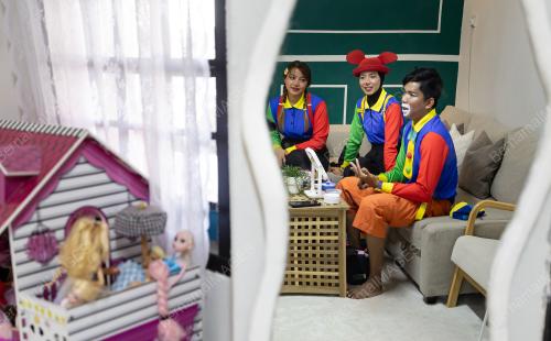 KERJAYA BADUT BAGI 3 SEKELUARGA