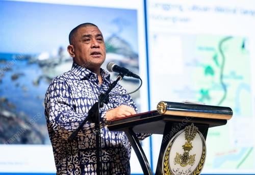 DATUK SERI SAARANI MOHAMAD