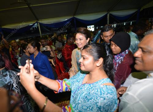 PK11_12112016_DEEPAVALI