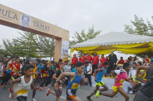 PK11_13112016_LARIAN
